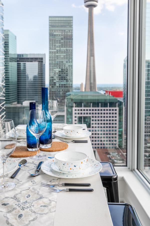 טורונטו Luxury 2 Bedroom In The Heart Of Entertainment District W/ Cn Tower View מראה חיצוני תמונה