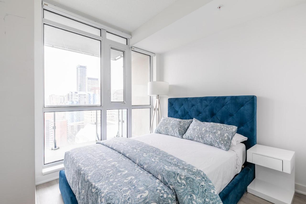 טורונטו Luxury 2 Bedroom In The Heart Of Entertainment District W/ Cn Tower View מראה חיצוני תמונה