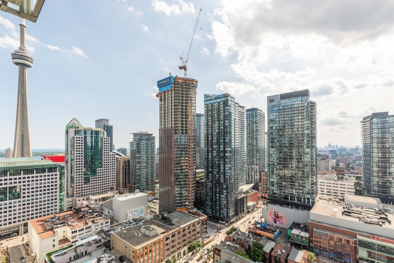 טורונטו Luxury 2 Bedroom In The Heart Of Entertainment District W/ Cn Tower View מראה חיצוני תמונה